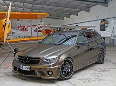 Mercedes C63 от FolienCenter-NRW и SR-Performance