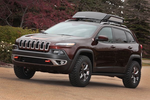 Jeep Cherokee Trail Carver и FIAT 500L Adventurer