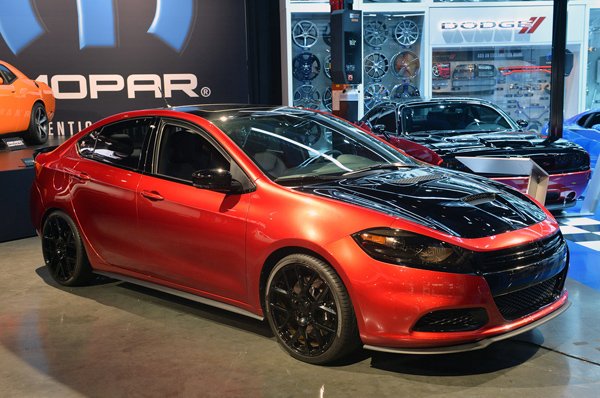 SEMA 2013: Dodge Dart GT Scat Package от Mopar