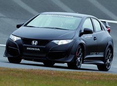 Honda показала снимки прототипа Civic Type R 2015