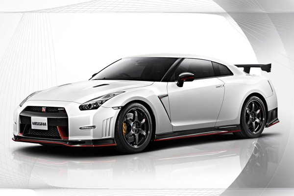 Nissan рассекретил «заряженный» GT-R от Nismo