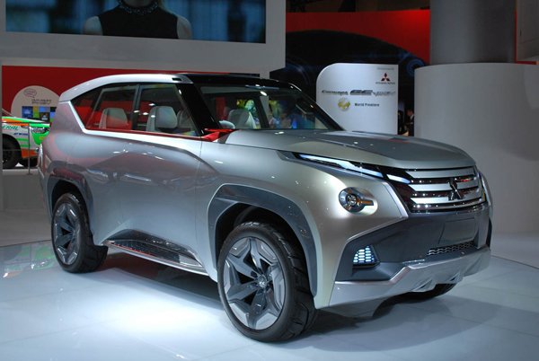 Токио 2013: Mitsubishi Concept GC-PHEV