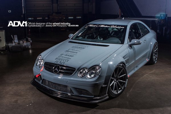 Mercedes CLK63 AMG Black на дисках ADV.1 Wheels