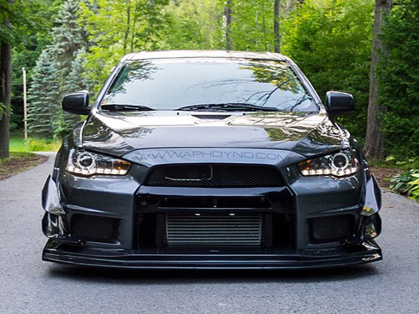 Эксклюзивный Mitsubishi Lancer Evo X из Онтарио 