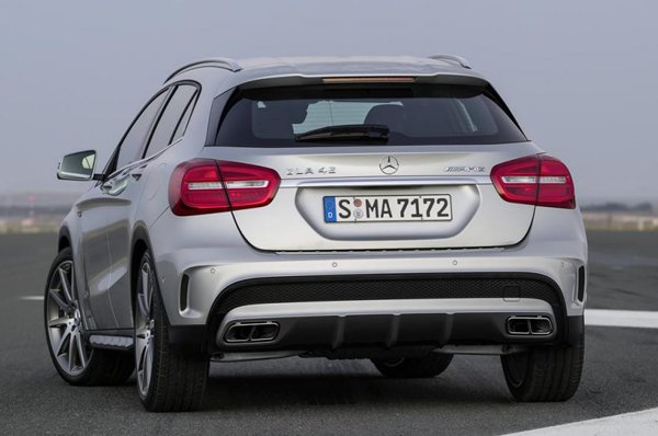 Mercedes-Benz GLA 45 AMG - официальный релиз 