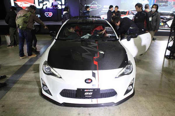 Токио 2014: спорткар GRMN 86 от Gazoo Racing 