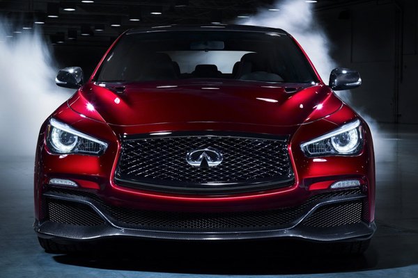 Infiniti показал концепт спортседана Q50 Eau Rouge