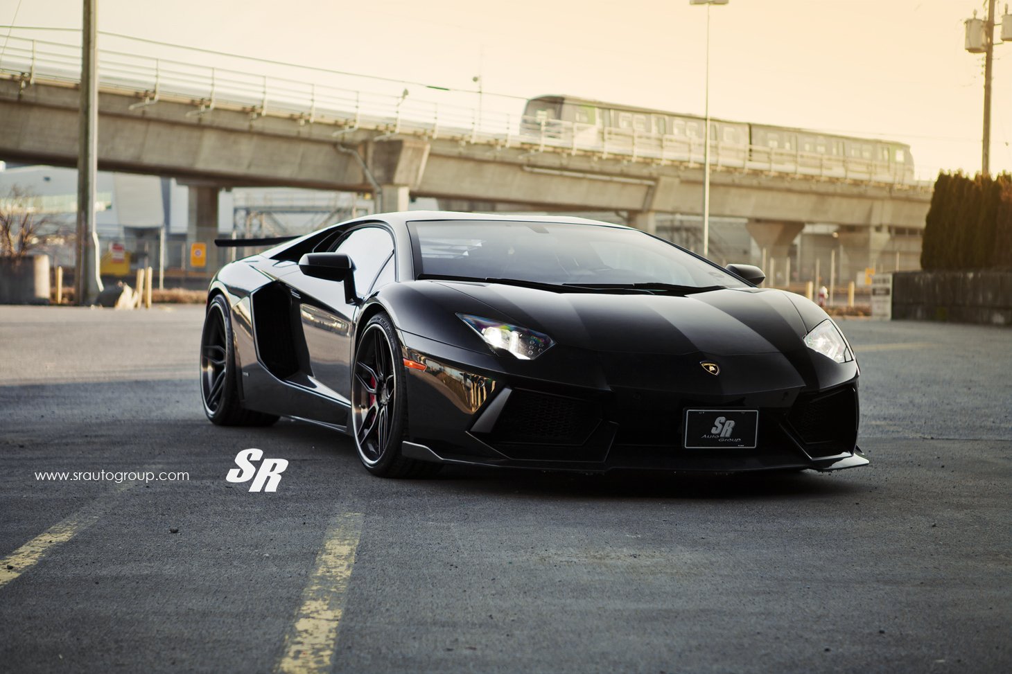 Lamborghini Aventador lp700 4 черные колеса