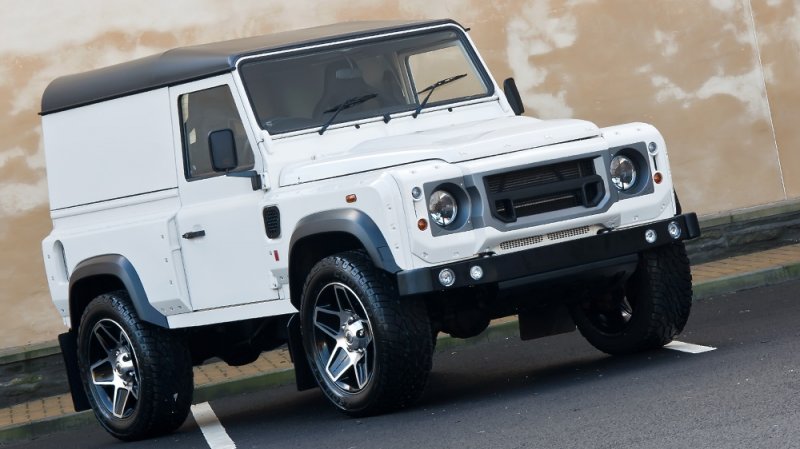 Land Rover Defender SW 90 Chelsea Wide Track от A. Kahn Design