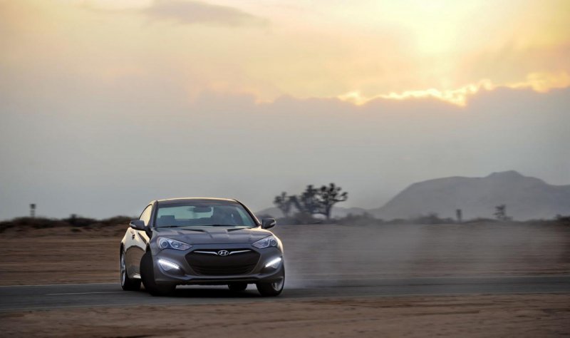 Hyundai слегка обновил Genesis Coupe на 2014-й год