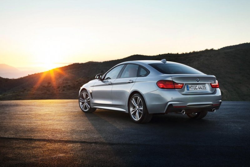 В сеть попали официальные фото BMW 4-Series Gran Coupe