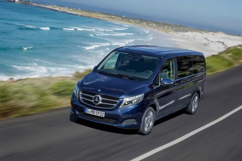 Mercedes-Benz представил большой минивэн V-Class