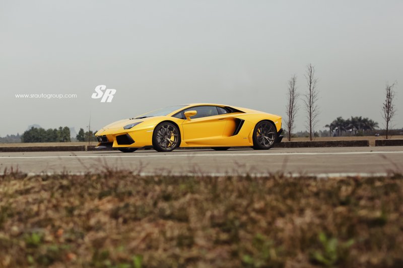 Lamborghini Aventador в обвесе PUR Aero от SR Auto Group