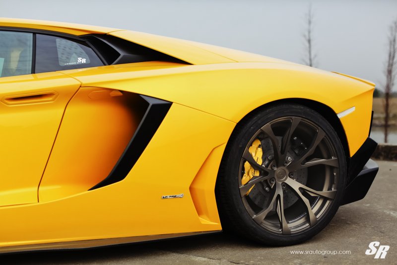 Lamborghini Aventador в обвесе PUR Aero от SR Auto Group