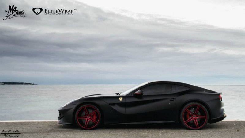 Черный матовый Ferrari F12 Berlinetta от Elite Wrap