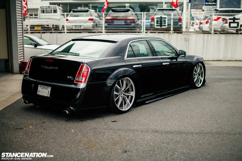 Chrysler 300C VIP Style от японского ателье Aimgain