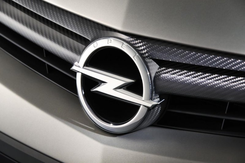 Opel представил экстремальный хэтчбек Astra OPC Extreme