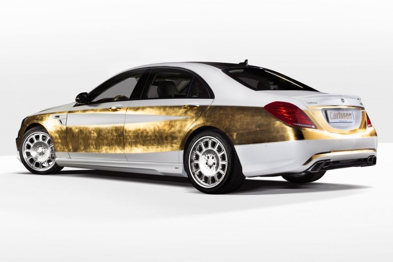 Carlsson представит суперроскошный лимузин CS50 Versailles 