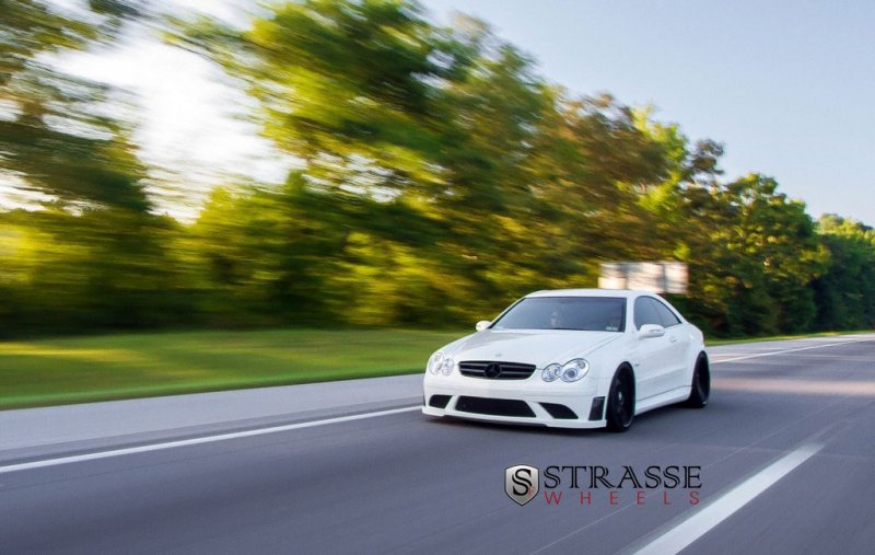 Mercedes-Benz CLK63 AMG Black Series на дисках Strasse Wheels