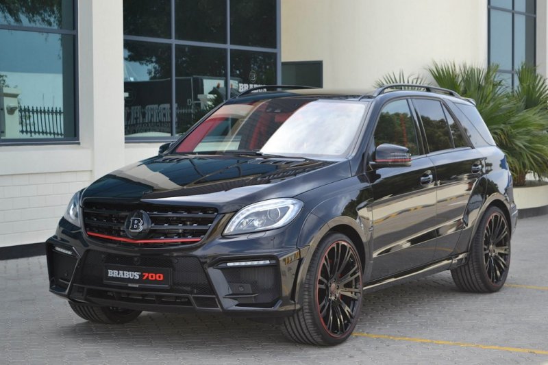 Brabus обновил Mercedes-Benz ML63 AMG 700