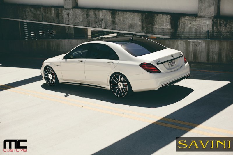 Mercedes-Benz S63 AMG от Savini Wheels