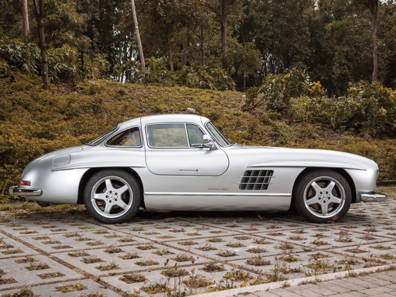 Уникальный Mercedes-Benz 300SL AMG уйдет с молотка