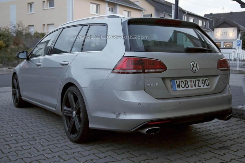 Фотошпионы заметили тестовый Volkswagen Golf R Estate