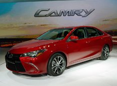 Нью-Йорк 2014: Toyota представила седан Camry 2015 года