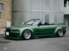 BMW 3-Series (E36) в широком обвесе Liberty Walk