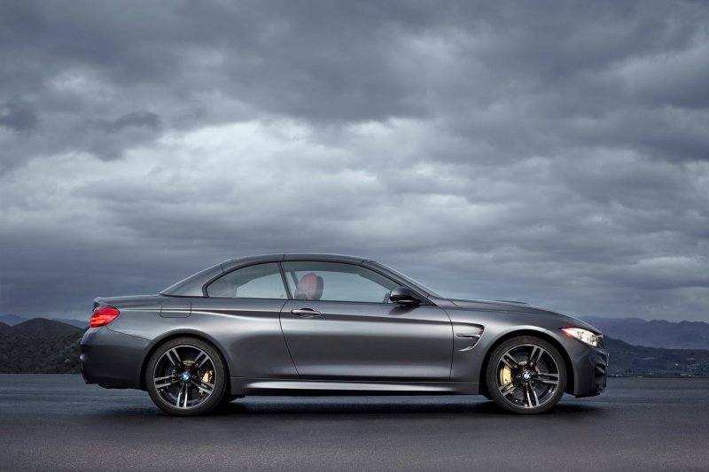 У BMW M4 появилась открытая версия