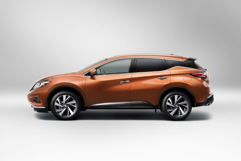 Nissan рассекретил кроссовер Murano 3-го поколения