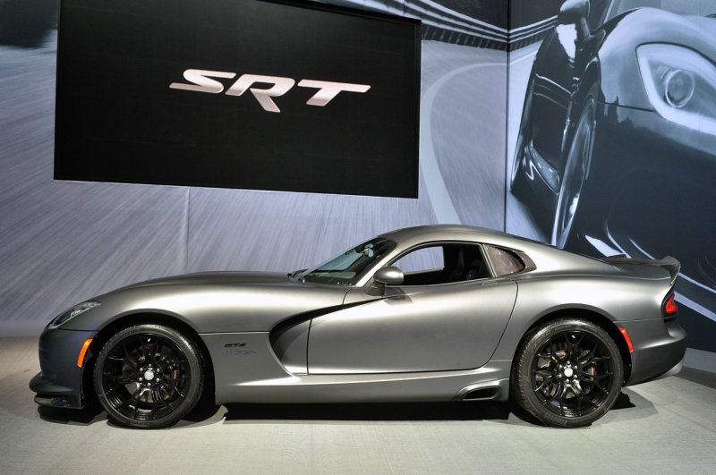 Нью-Йорк 2014: SRT Viper TA Anodized Carbon Special Edition