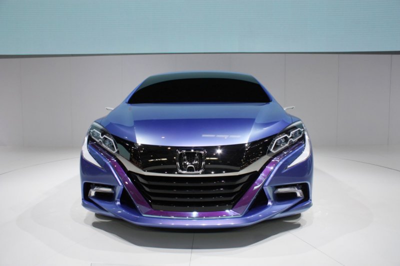 Пекин 2014: Honda представила Concept B Hybrid