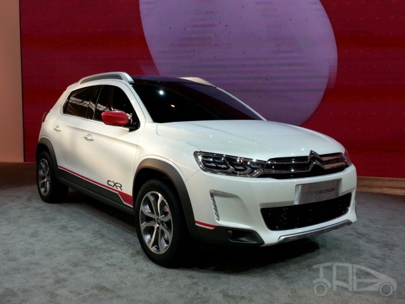 Пекин 2014: Citroen представил прототип будущего кроссовера C-XR