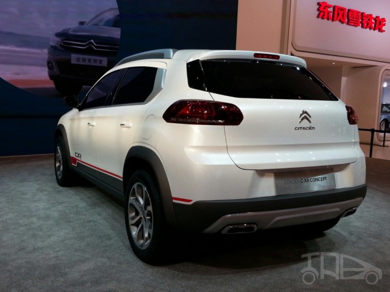 Пекин 2014: Citroen представил прототип будущего кроссовера C-XR