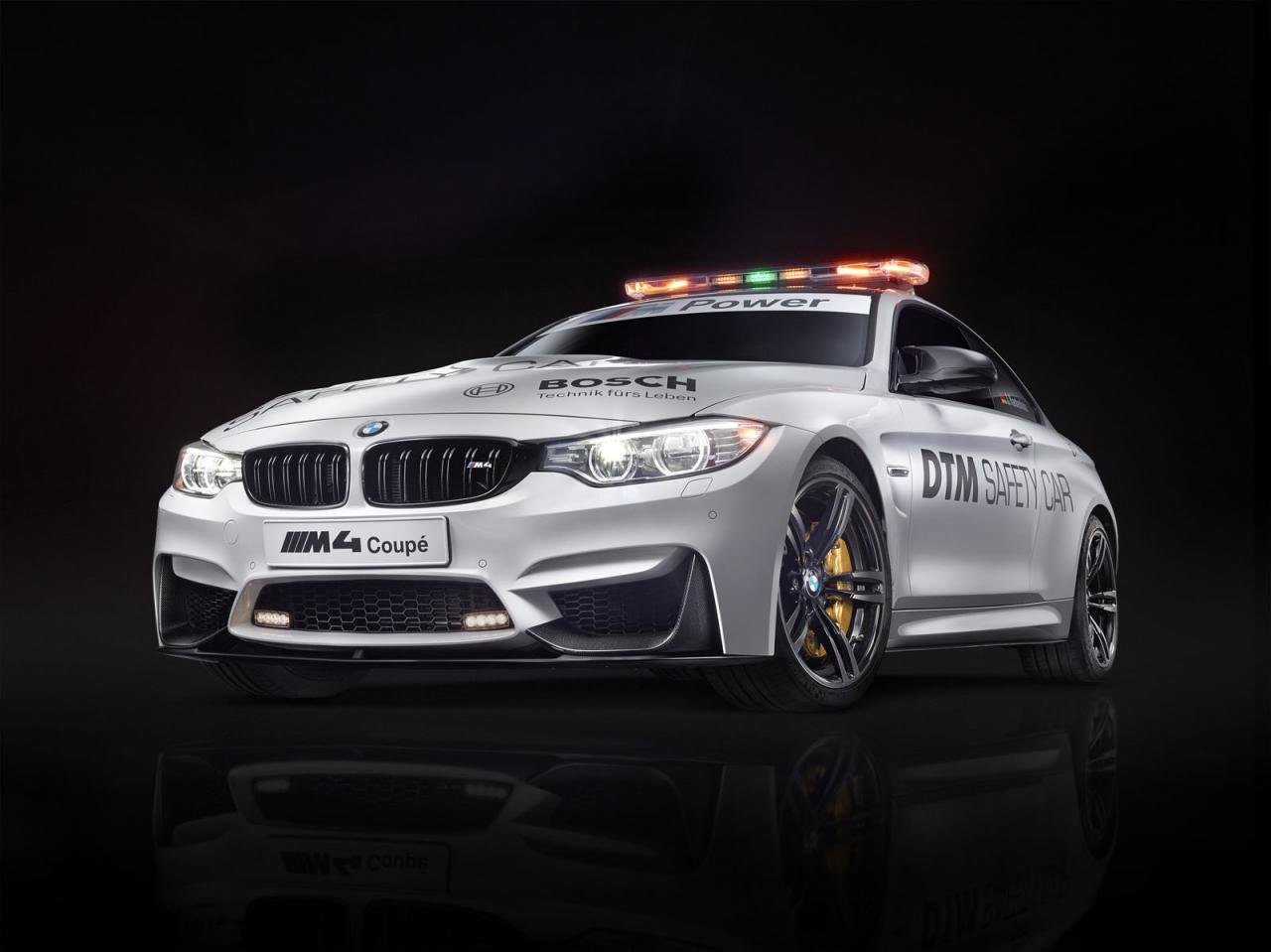 BMW M4 Coupe стал новой машиной безопасности DTM » Автомобили и тюнинг