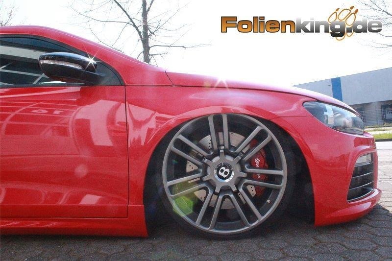 VW Scirocco на 20-дюймовых дисках Bentley от Folienking