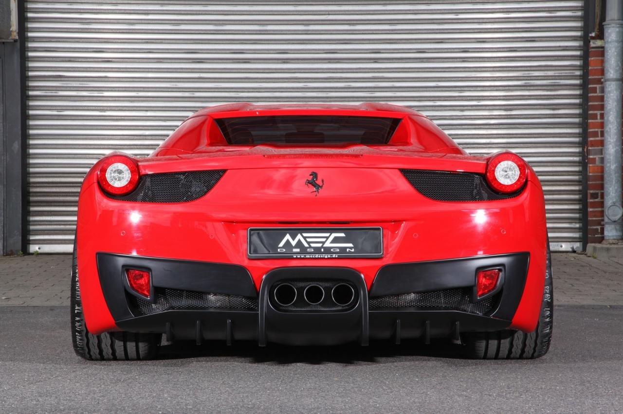 Ferrari 458 Italia сзади