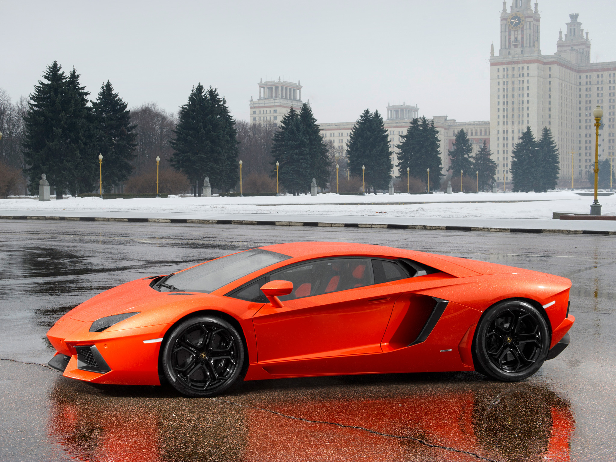 Lamborghini Aventador lp700 4 оранжевый