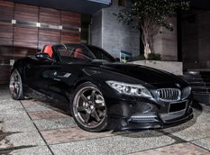 BMW Z4 в легком индонезийском тюнинге