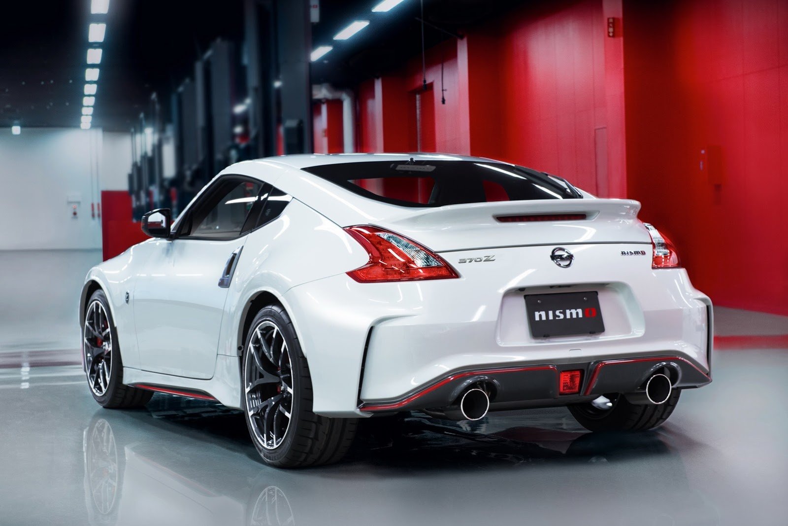 Ниссан 370 z Nismo