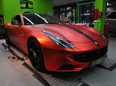 Novitec Rosso Ferrari FF от Print Tech Premium Wrapping