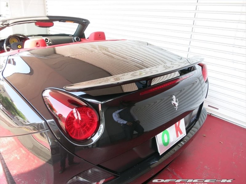 Office-K кастомизировал кабриолет Ferrari California