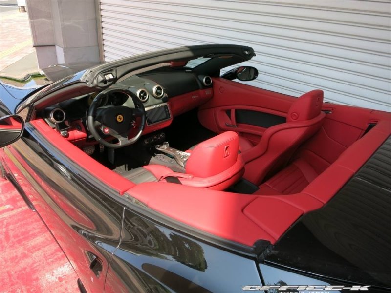 Office-K кастомизировал кабриолет Ferrari California