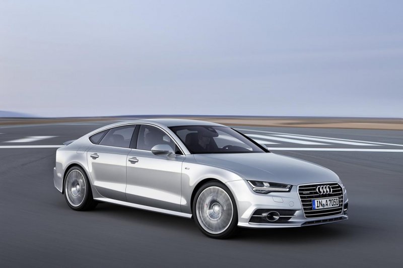 Audi представила рестайлинговый хэтчбек A7 Sportback