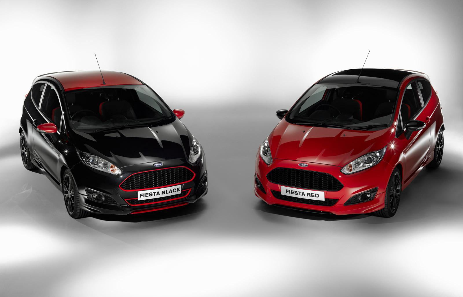 Ford представил 140-сильные хэтчбеки Fiesta Red и Black Edition »  Автомобили и тюнинг