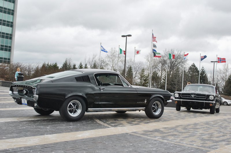 Ford Mustang: 50 лет истории легенды