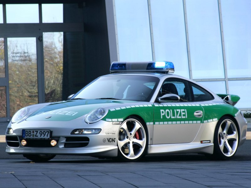 Полицейские машины: от Лады до Lamborghini