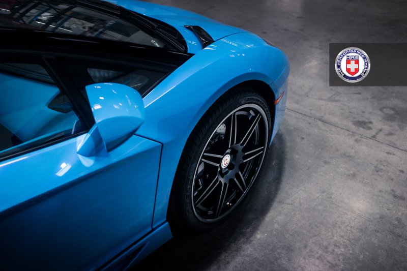 Lamborghini Aventador Roadster на дисках HRE Wheels