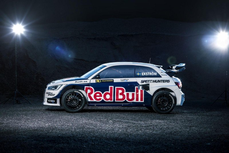 Команда EKS представила 600-сильный гоночный болид Audi S1 